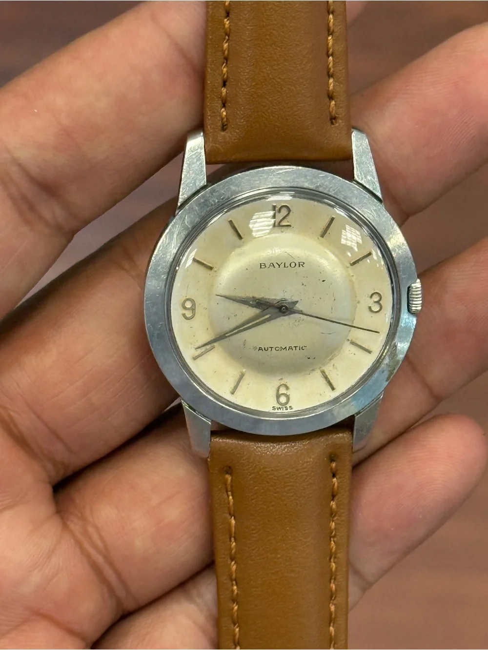 BAYLOR vintage Automatic Men’s Watch with Cream Dial and Tan Leather Strap Swiss
